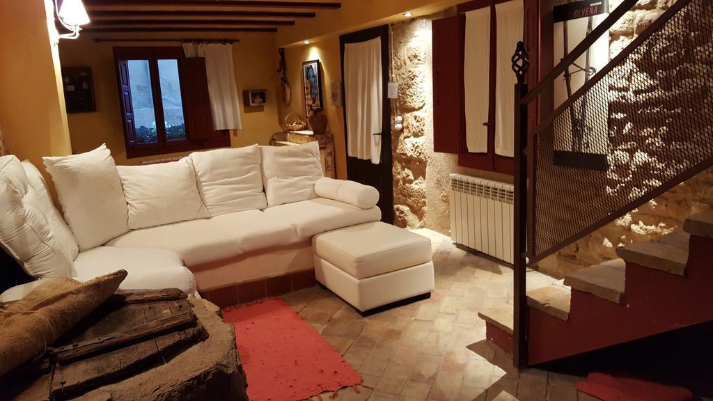 Carmen De Arnas Hotel Colungo Buitenkant foto