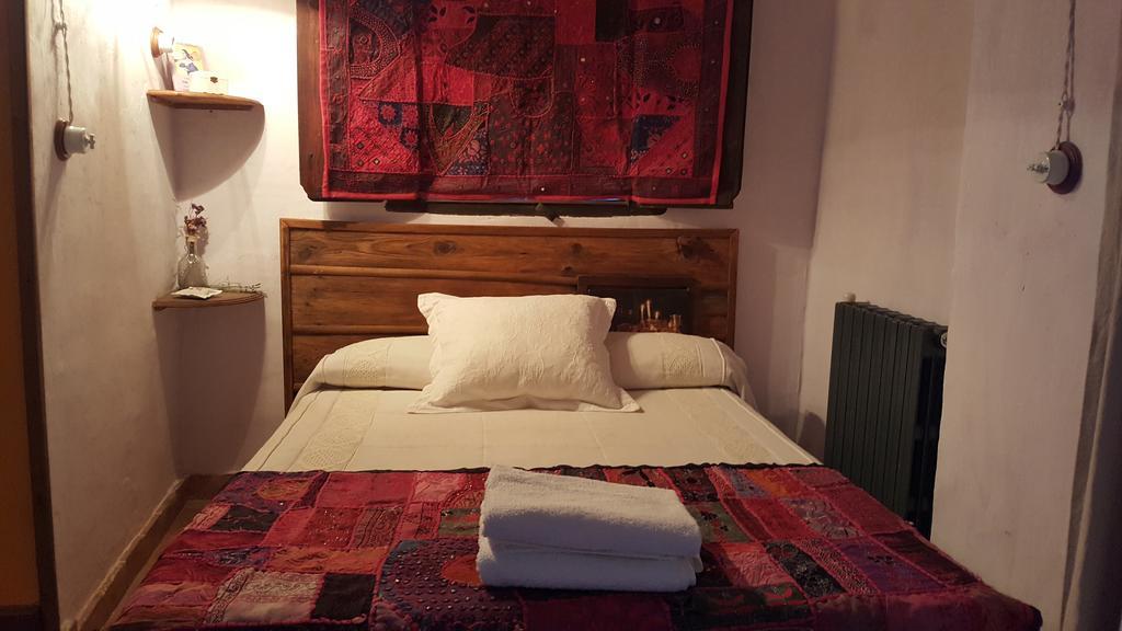 Carmen De Arnas Hotel Colungo Buitenkant foto